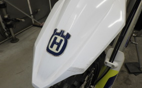 HUSQVARNA FE250 2025