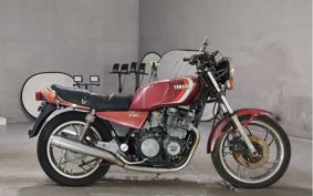 YAMAHA XJ750 E 5G8