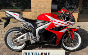 HONDA CBR600RR 2013 PC40