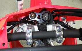 HONDA CRF125F JE03