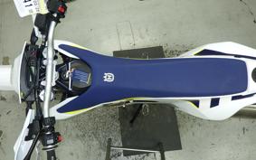 HUSQVARNA 701ED 2022