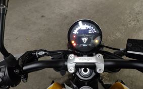TRIUMPH TRIDENT 660 2025 L21U4X