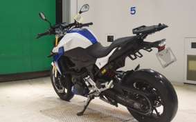 BMW F900R 2024