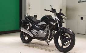 SUZUKI GSR250 2019