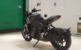 TRIUMPH TRIDENT 660 2023