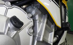 YAMAHA YZF-R1 M 2015