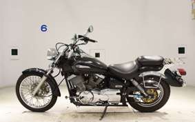 YAMAHA DRAGSTAR 250 VG02J