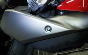 HONDA CBR650R E-Clutch 2026 RH17