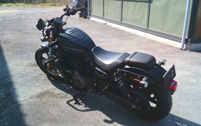 HARLEY RH975 NIGHT STAR 2022 ZH1