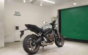 HONDA CB650R E-Clutch 2024 RH17