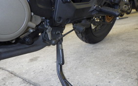 HUSQVARNA SVARTPILEN 125