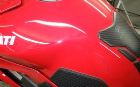 DUCATI STREETFIGHTER V4 S 2021