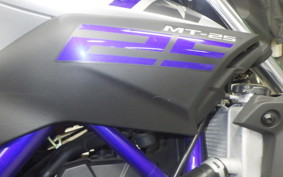 YAMAHA MT-25
