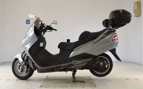 SUZUKI SKYWAVE 250 (Burgman 250)