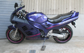 SUZUKI RF900R 1995 GT73A