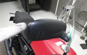 MOTO GUZZI V7 STONE 2023