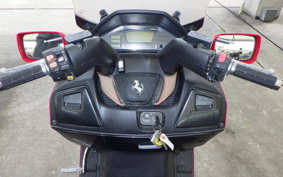 SUZUKI SKYWAVE 650 Trike 2004 CP51A