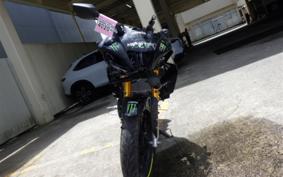 YAMAHA YZF-R15M