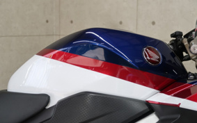 HONDA VFR800F 2021 RC79