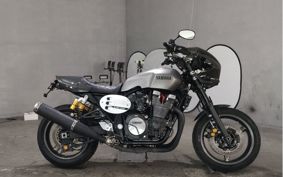 YAMAHA XJR1300 C 2016 RP19
