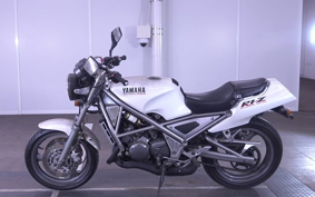 YAMAHA R1-Z