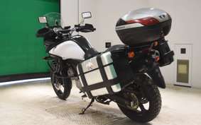 SUZUKI Vｽﾄﾛｰﾑ650A 2013 VP56A