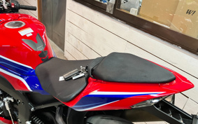 HONDA CBR1000RR-R FB SP 2023 SC82