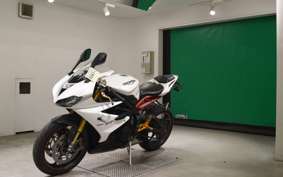 TRIUMPH DAYTONA 675 R 2015