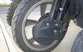 YAMAHA TRICITY 125 SE82J