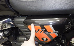 MOTO GUZZI V7 SPECIAL 2013