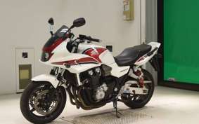 HONDA CB1300SF SUPER BOLDOR 2011 SC54