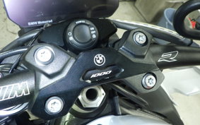 BMW M1000R 2023