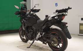 SUZUKI Vｽﾄﾛｰﾑ250 1998