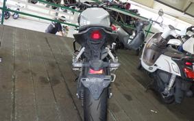 HONDA CB650R E-Clutch 2025 RH17