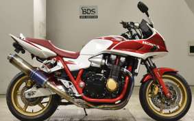 HONDA CB1300SB SUPER BOLDOR A 2006 SC54