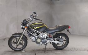 HONDA VTR 250 MC33