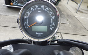 TRIUMPH SPEEDMASTER 2011