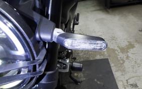 HUSQVARNA SVARTPILEN 125 2004