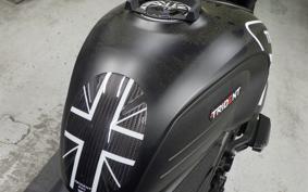 TRIUMPH TRIDENT 660 2021