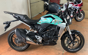 HONDA CB250R MC52
