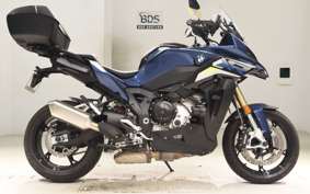 BMW S1000XR