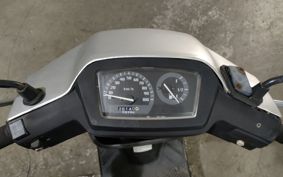 SUZUKI ADDRESS V100 CE11A