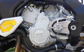 MV AGUSTA BRUTALE 675 2015
