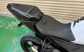YAMAHA YZF-R125 RE06
