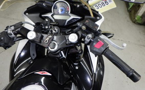 HONDA CBR250R GEN 3 1999 MC41