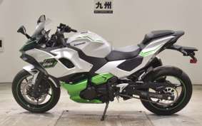 KAWASAKI NINJA7ﾊEVEﾘｯﾄﾞ 2025 CX500A