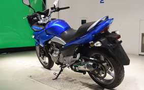 SUZUKI GSR250S