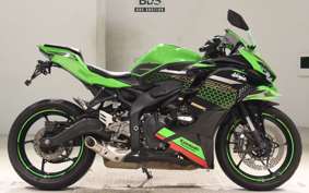 KAWASAKI ZX-25R 2004 ZX250E