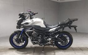 YAMAHA MT-09 RN36J