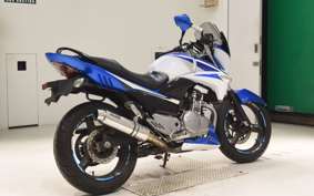 SUZUKI GSR250